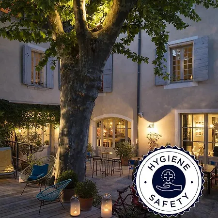 La Maison Sur La Sorgue - Esprit De France Hotel 4*