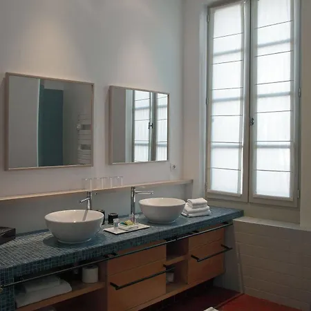 Hotel La Maison Sur La Sorgue - Esprit De France L'Isle-sur-la-Sorgue