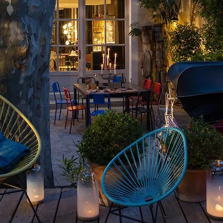 La Maison Sur La Sorgue - Esprit De France Hotel 4*